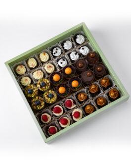Alwateen sweets Gift Box